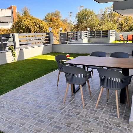 Three Cats Apartment Nikiti  Exterior photo