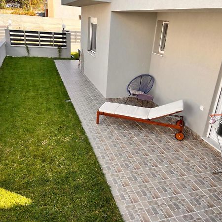 Three Cats Apartment Nikiti  Exterior photo
