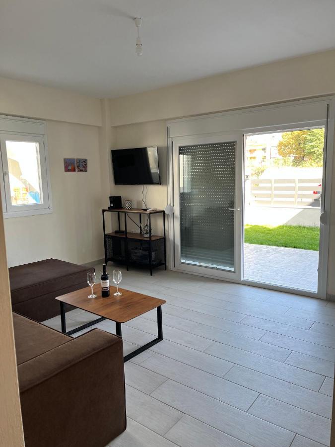 Three Cats Apartment Nikiti  Exterior photo