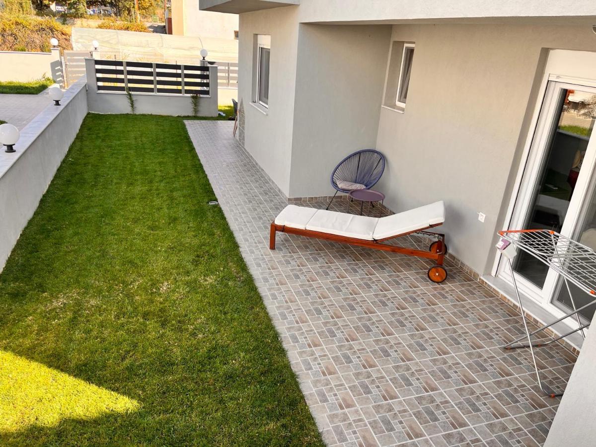 Three Cats Apartment Nikiti  Exterior photo